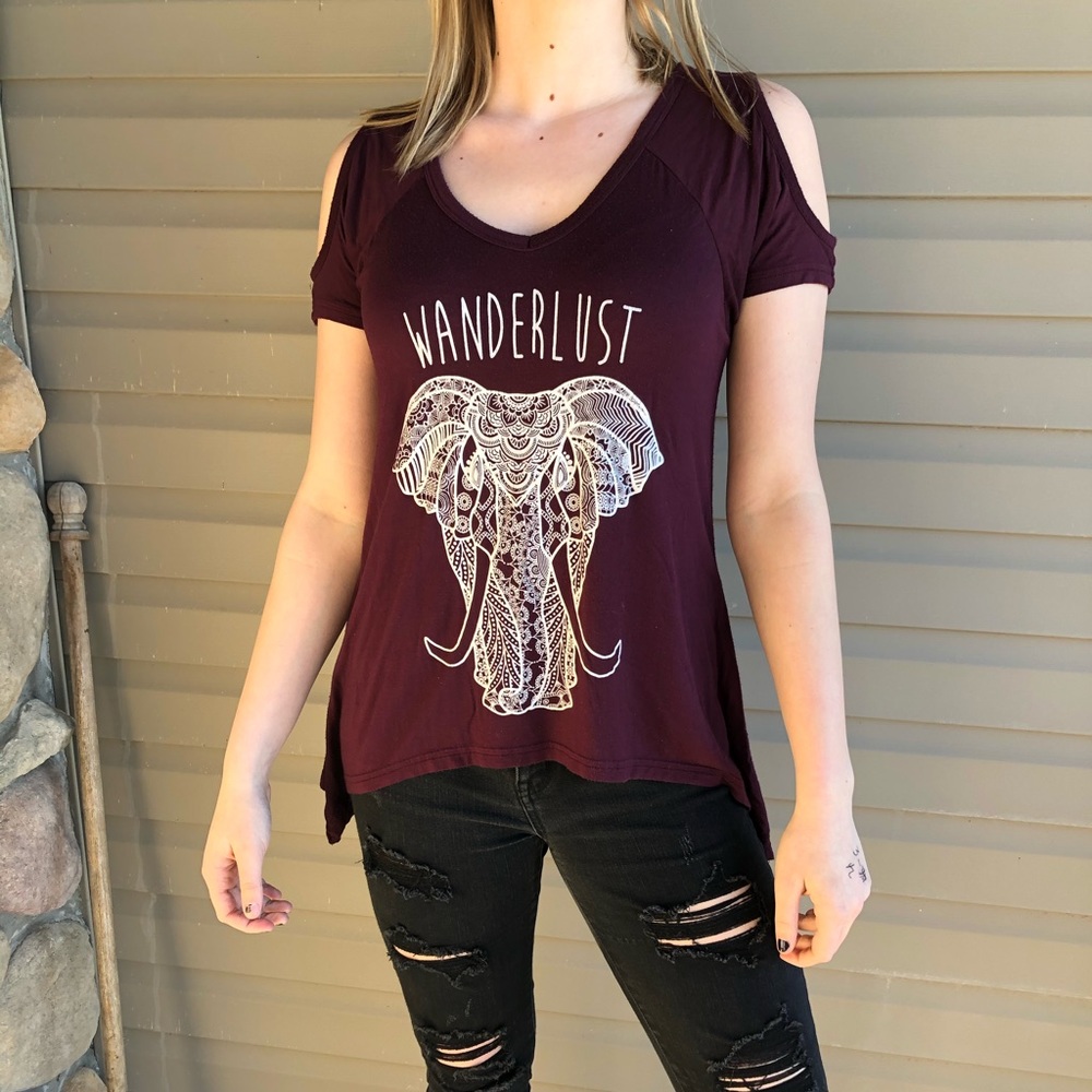 🌿Burgundy Wanderlust T-Shirt